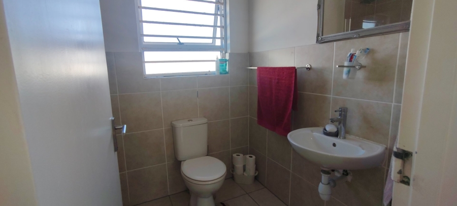 3 Bedroom Property for Sale in Strandfontein Western Cape